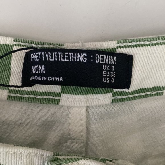 ❗️SOLD❗️Pretty Little Thing Sage Green Check Denim Mom Shorts Size 4 - Picture 7 of 10